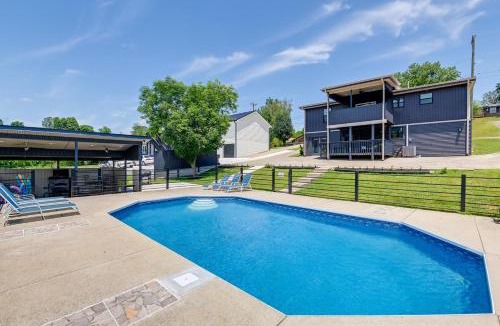 Barclay Drive House | Nashville Home w/Seasonal Pool < 5 Mi to Dtwn!