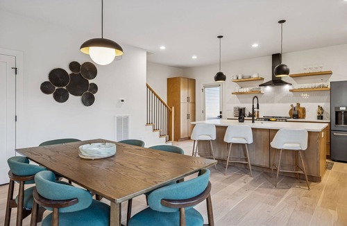 Inglewood House | Nashville home with game room and home theater!
