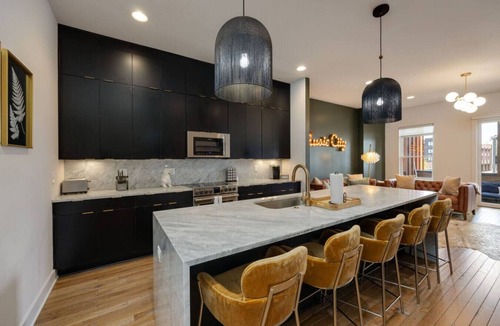 Nashville Villa | Nashvista Townhome- Downtown Views - 10 Comfy Beds