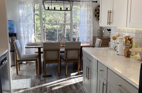Frank Cabin | Nature enthusiasts dream! Mountain views, sunsets and all the quiet you want
