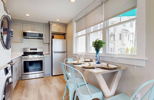 Ocean Park Cottage | Nautical View