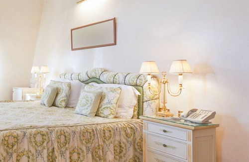 McCormick House | Near Augusta: Experience Historic Hotel Charm, Boutique Country Luxe-8 bedrooms