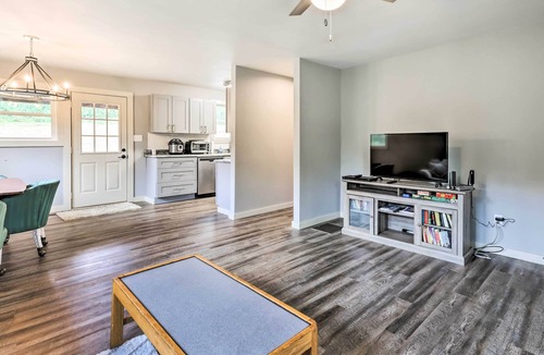 Frank House | Near Hiking + Wineries! Newland Retreat w/Creek