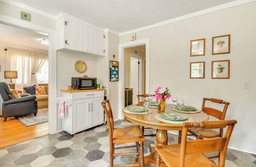 Lynn Cottage | Near Horse Shows & Events! Blissful Tryon Cottage