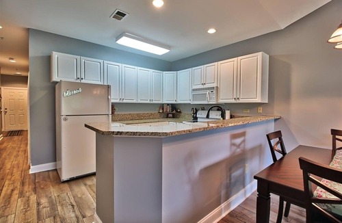 Carolina Forest Condo | New 2BR condo on 18th hole near beaches & ALL sports arenas—perfect getaway