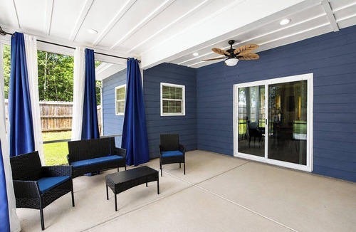 Charlotte House | New 4 bedroom house near Great Wolf Lodge, Motor Speedway and UNCC in Charlotte
