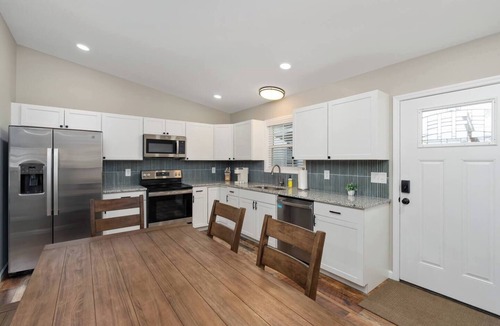 Johnson City Cottage | NEW! Closest Whole House to Downtown | 5 Min Walk