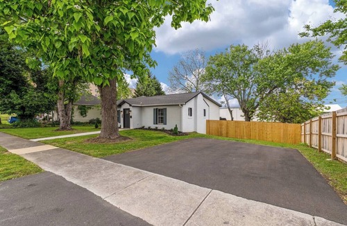Johnson City Cottage | NEW! Closest Whole House to Downtown | 5 Min Walk