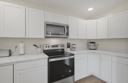 Galax House | NEW! Galax 5BR Home Near Blue Ridge - Sleeps 6