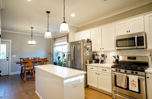 Greenville House | NEW Home 2Bed/2Bath+Office~7 min to DT [30 DAYS+]