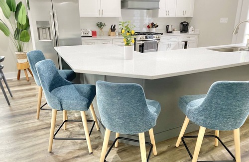 East Durham House | New House⭐️Sleep10🆓🅿️RemoteWork/Family👨‍👩‍👧‍👦Downtown
