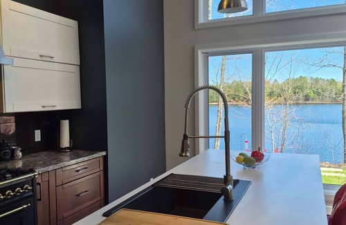 Grand-Remous House | New listing, On Baskatong Lake