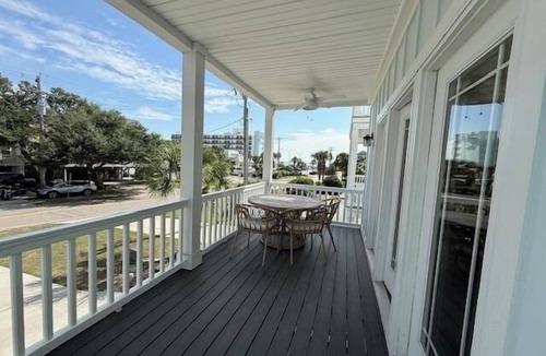 Surfside Beach House | NEW! Sea Pearl 7-Bedroom Home with Pool - Pets Allowed