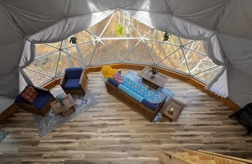 West Jefferson House | NEW Secluded Geodome with Heat/Air, Bath & Kitchen! 10 Min to West Jefferson!