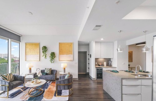 Second Ward Condo | NEW Skyline Escape | A Reluxme High-Rise Experience🏙️