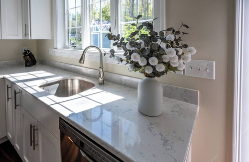Arundel Cottage | New Tranquil cottage w/AC, heated pools and game room, close to local beaches.