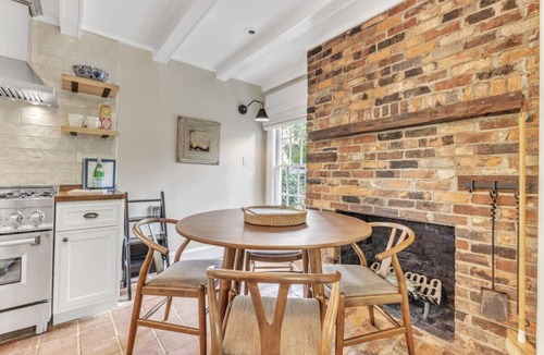 Hillsborough House | Newly Renovated Carriage House in quaint, historic Hillsborough; quiet location