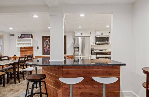 Hendersonville House | Newly Renovated Home North of Nashville