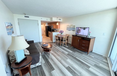 Downtown Myrtle Beach Condo | Newly Upgraded Great 1 bdrm oceanfront condo Near Broadwalk and Downtown