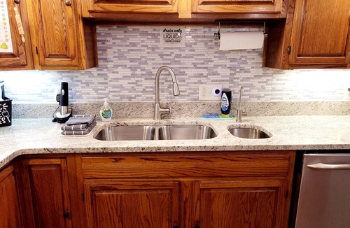 Newport House | No Cleaning Fee - Steps to Entertainment - King Bed - Family Friendly