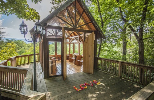 Greeneville Bed & Breakfast | Nolichuckey Bluffs Cabins