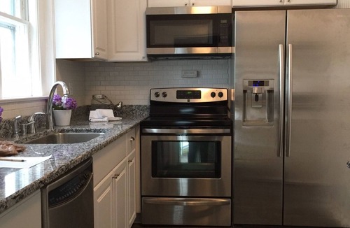 East Ocean View Cottage | Norfolk Beach Cottage Rental