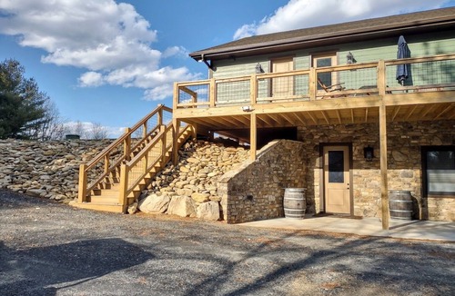 Burnsville House | North Carolina Mountains - 40 Acre Retreat on the South Toe River Burnsville NC