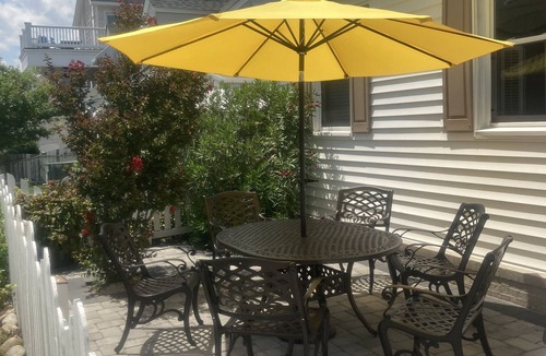 Northeast Virginia Beach Cottage | North End: Ocean side of Atlantic- steps to the sand!