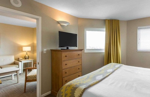 Windy Hill Resort | North Myrtle Beach 2BR Partial Ocean View – Shore Crest Villas & Beach Access