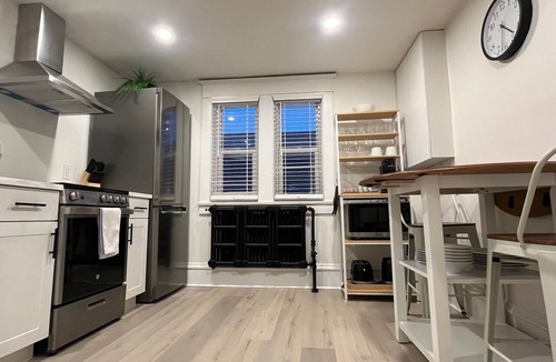 Winnipeg Apartment | Norwood Flat - Penthouse. Walk to parks, restaurants and St. Boniface hospital.
