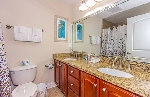 Windy Hill Condo | Ocean Breeze Luxury Villas 2C Across The Street From The Ocean! Sleeps 20 guests