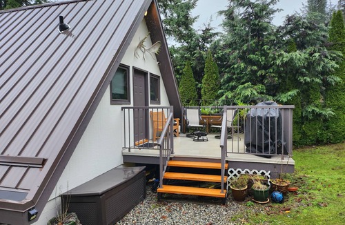 Metro Vancouver Regional District Cottage | Ocean, Lake, Forest, Hiking, Workspace, Perfection.
