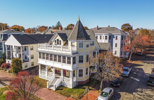 Portland Apartment | Ocean View East End Studio in a Historic Victorian