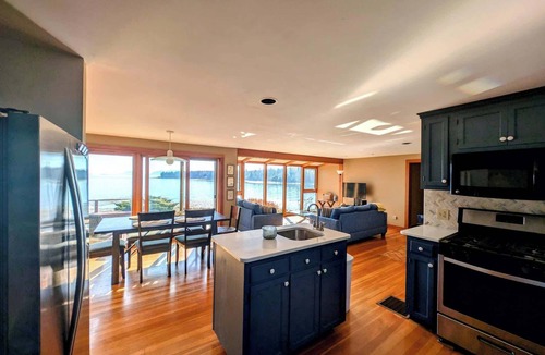 Hancock House | Oceanfront Cottage w/Private Beach & Stunning Views