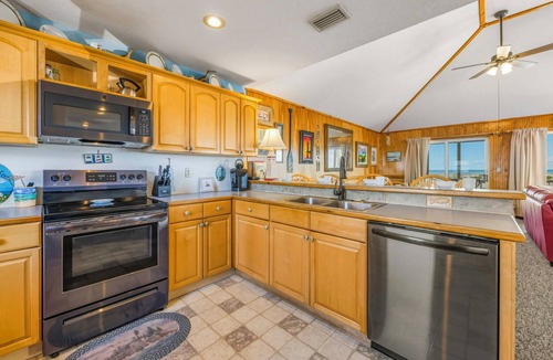 Salvo House | Oceanfront, Dog Friendly Home With Saltwater Pool, Hot Tub, Game Room