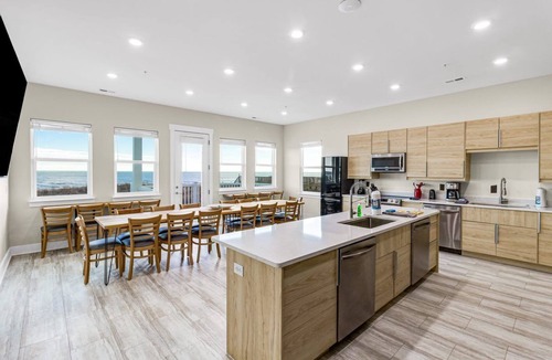 Crescent Beach House | Oceanfront Spectacular Views!Huge Oceanfront Pool with Spa and Game Room Unit B