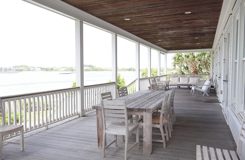 Isle of Palms House | Oceanfront/Sleeps 18/Lady Poseidon/Elevator/Pool & Heatable Spa