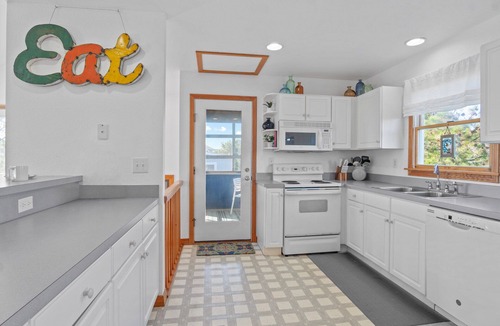 Waves House | Oceanside Dog Friendly Home w/Hot Tub, Screen Porch, Media Room, Beach Nearby