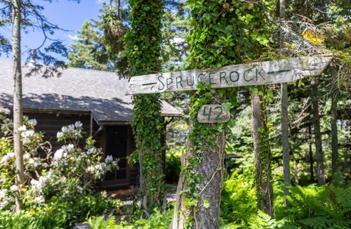 Newagen Cabin | Oceanview Cabin Retreat in Southport