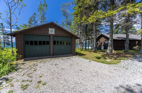 Newagen Cabin | Oceanview Cabin Retreat in Southport