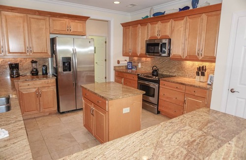 Palmetto Dunes House | Oct 10-17 open! Private pool, hot tub, walk to beach, bikes, screened in porch