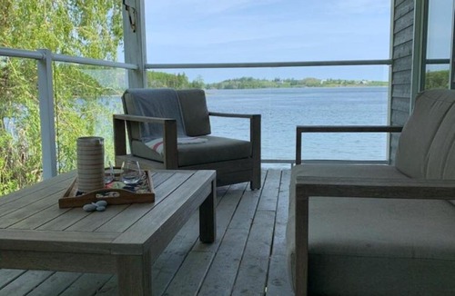 Heckmans Island Villa | On Da Water