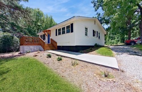 Macon House | On-Site Trails! 'Serenity Acres Retreat' in Macon