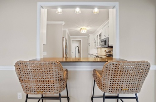Mount Gilead House | On the Main Channel, private dock, fire pit, beautiful sunsets, sleeps 8-10