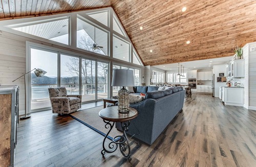 Big Creek House | One of the BEST HOUSES on the Lake according to our guests