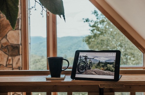 Brevard Cabin | Outdoor Tub Open! Mountain Views & Unforgettable Sunsets!