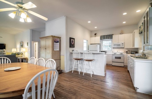 Litchfield by the Sea House | Pacem Place-Quaint home in Private Community of Litchfield By the Sea