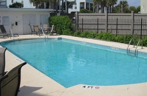 Isle of Palms House | Pavilion a la Plage on Isle of Palms PORCH, GAS GRILL, STEPS FROM THE BEACH!