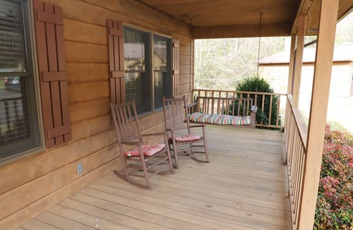 Glade Valley House | Peaceful 3BR 2.5 Bath Home Near Sparta NC & Blue Ridge Parkway Sleeps 6