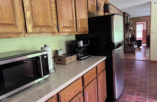 Marion House | Peaceful 4-bedroom farmhouse near Hungry Mother Park in rural Marion, Virginia